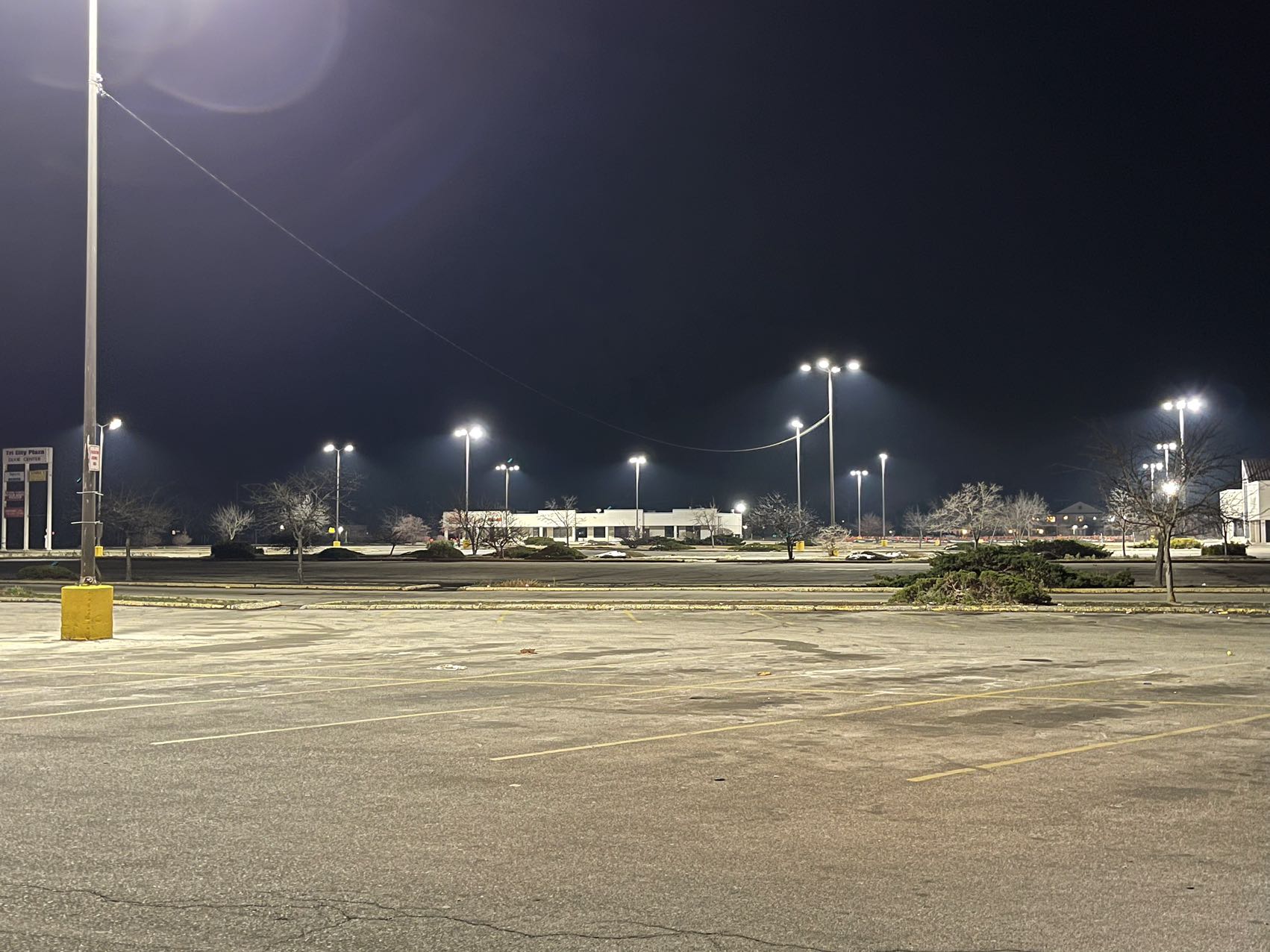 led parking lot light