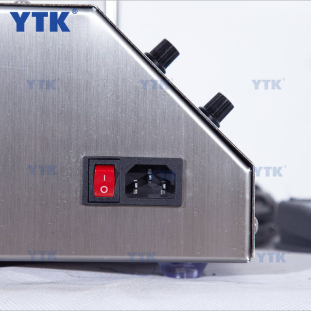 Desktop Liquid Beer Juice Filling Machine Water Bottles Filling Machinery
