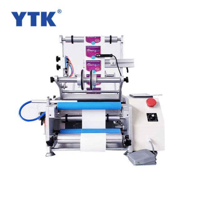 Semi Automatic Pneumatic Labeling Sticker Machine For Round Bottles Double Sides Labeling