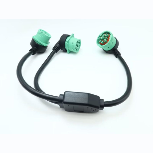 Right Angle Overmolded J1939 Male to 2 Female J1939 Green Type 2 Splitter Y Cable