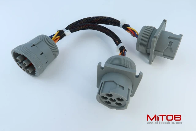 6 Pin J1708 Male 1 to 2 Female Splitter Y Extension Cable for Freightliner ELD Fleet Management Device GPS