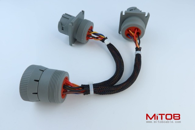 6 Pin J1708 Male 1 to 2 Female Splitter Y Extension Cable for Freightliner ELD Fleet Management Device GPS
