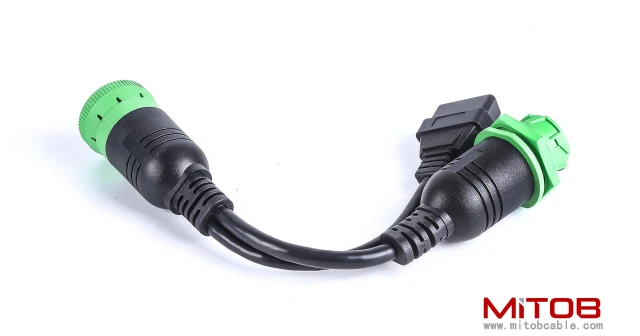Threaded SAE J1939 Type 2 Male to Female to OBD2 Female Port Splitter Cable