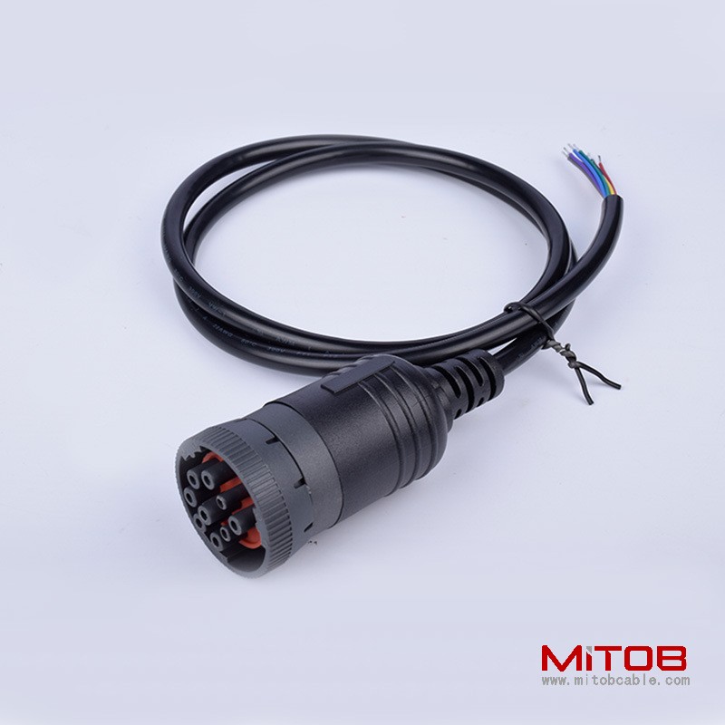 1 meter J1939 9Pin plug to  open end diagnostic cable  for Cummins