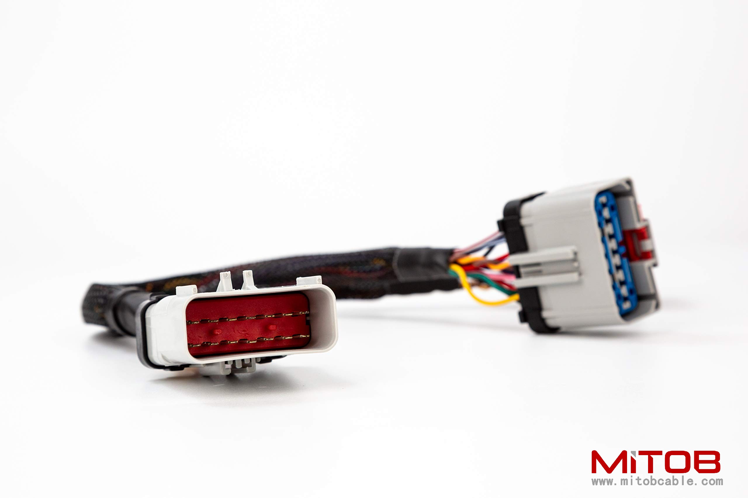 RP-1226 14-Pin Y Cable Splitter for Freightliner - 1 Male to 2 Female Adapter