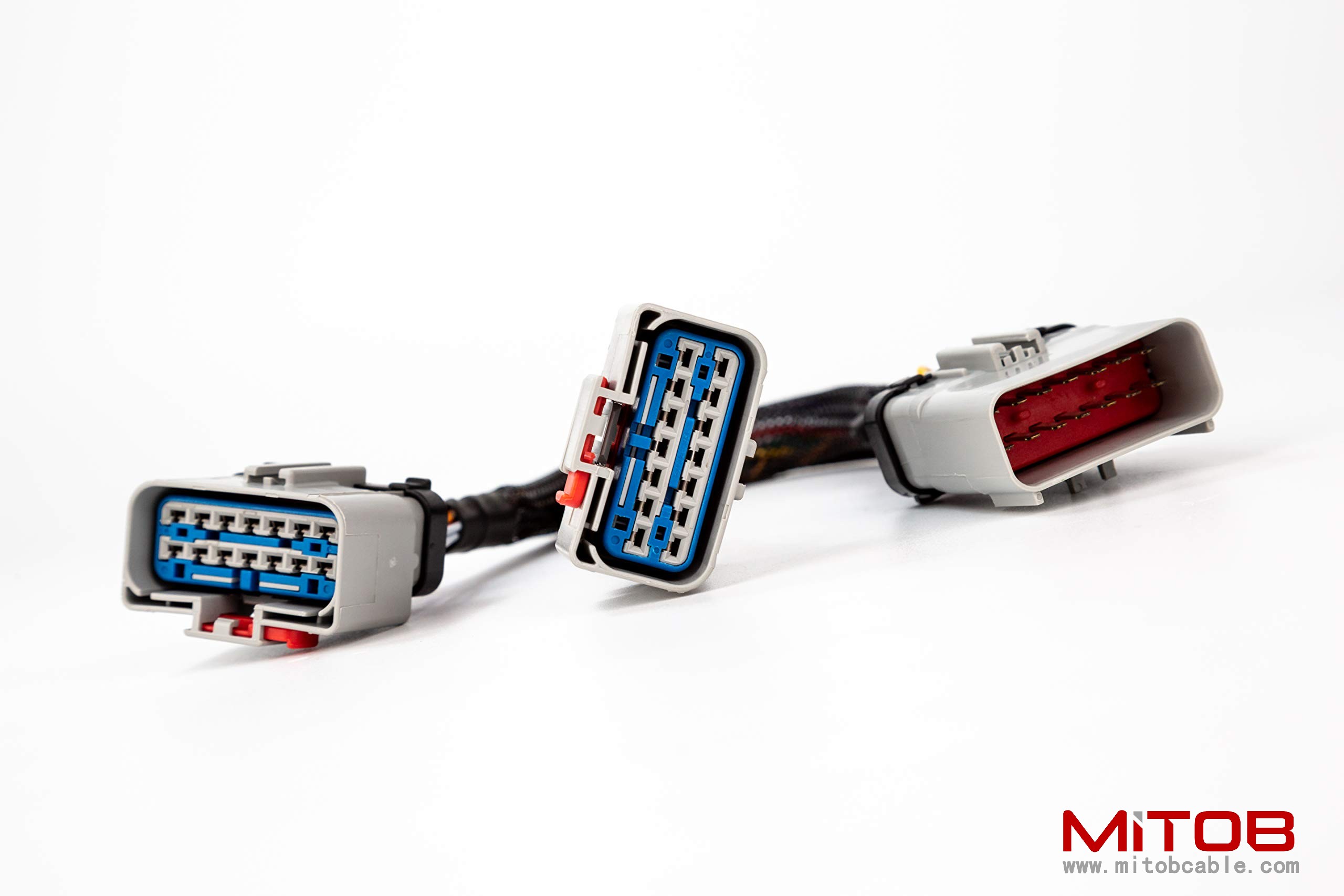 RP-1226 14-Pin Y Cable Splitter for Freightliner - 1 Male to 2 Female Adapter