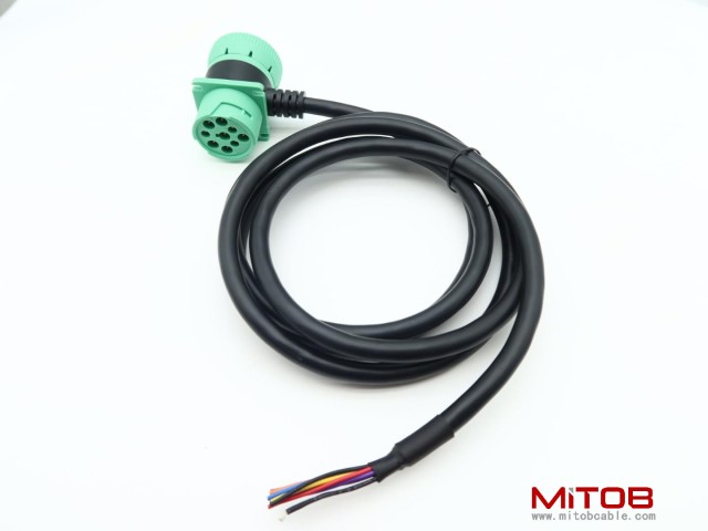 SAE J1939 9Pin Pass Through Male/Female to Open End Pigtail Cable 6ft for Freightliner Truck