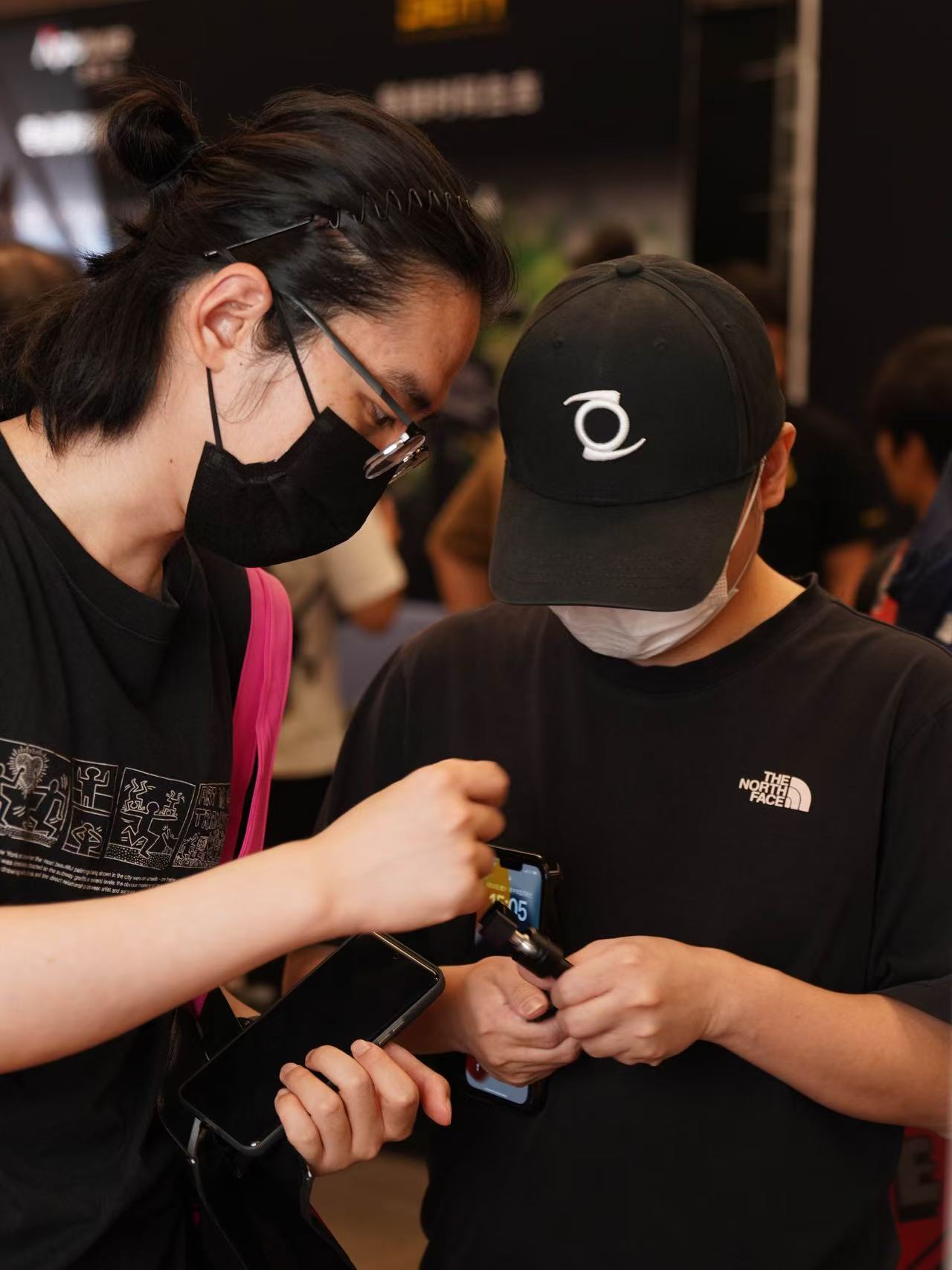 Manbily灵动快拆肩腕带现场展示