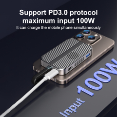 10Gbps Magnetic hub & NVME SSD Enclosure for iPhone