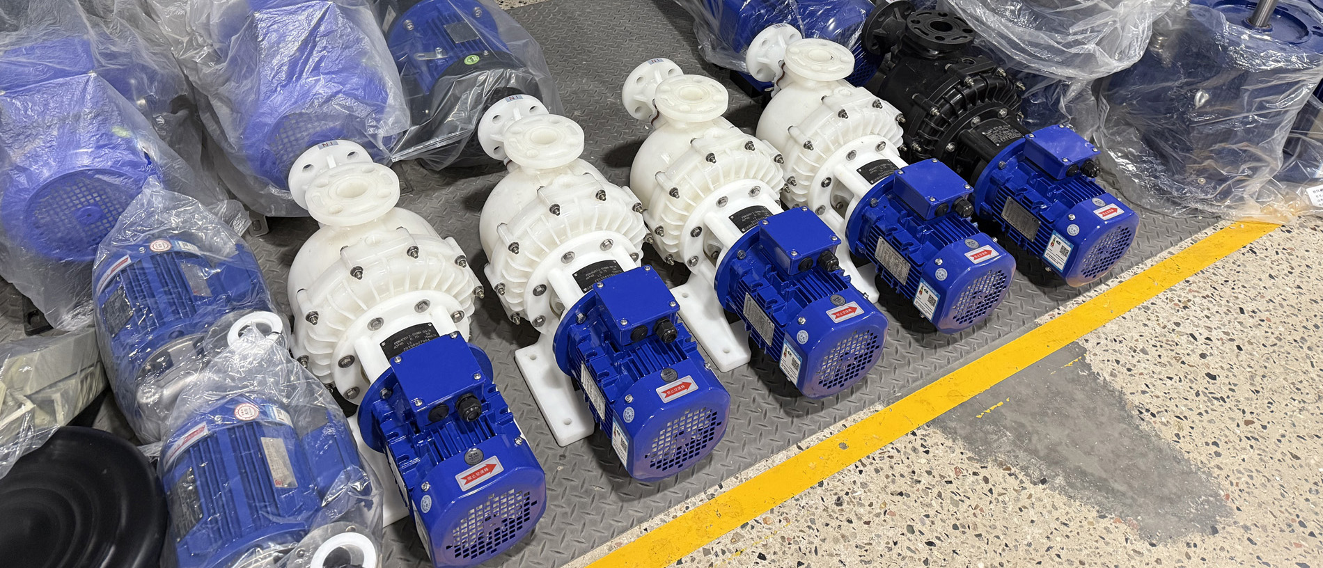 PVDF self-priming pump