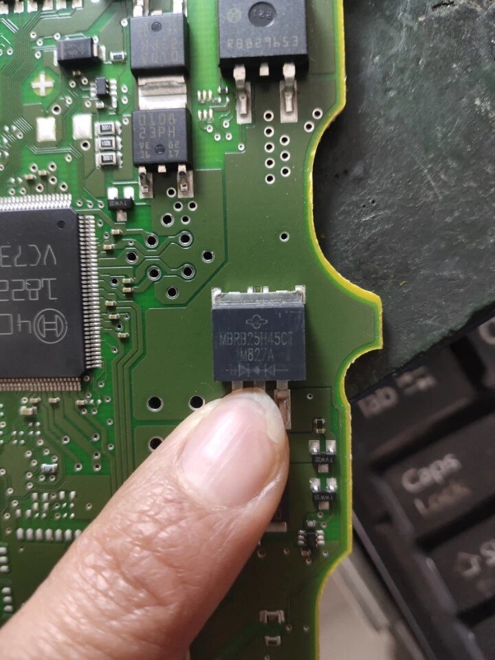 MBRB25H45CT Automotive Computer Edition SMD Diode