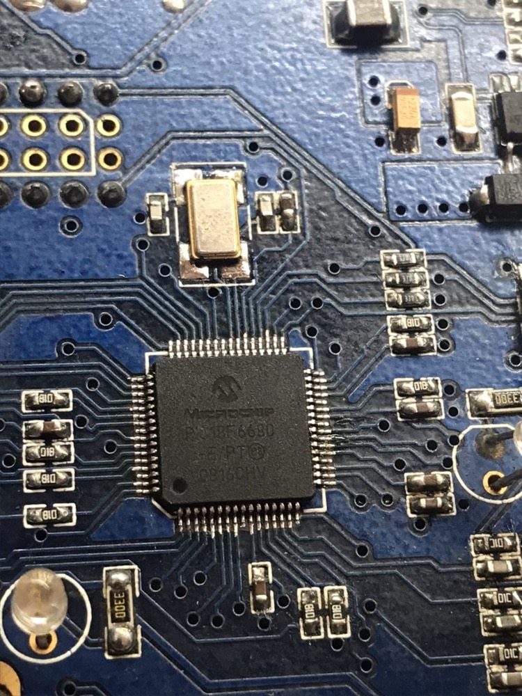 PIC18F6680-I/PT 64-pin microcontroller CPU blank without program