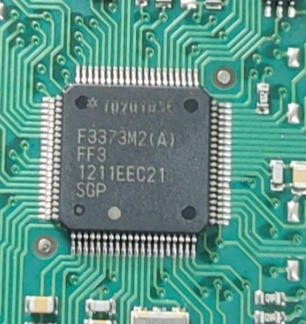 F3373M2(A) UPD70F3373M2(A) Car computer board CPU chip brand new blank