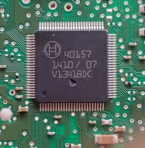 1pcs or 5pcs 40157 TQFP100 ABS computer board Chip for Honda CRV ABS vulnerable driver chip Auto Chip Car Module ICs IC