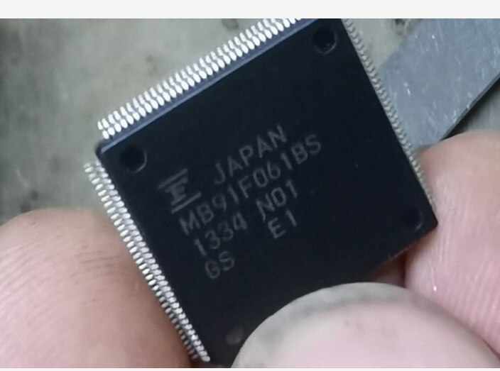 MB91F061 MB91F061BS QFP144 Automotive Computer Board IC Chip CPU Module