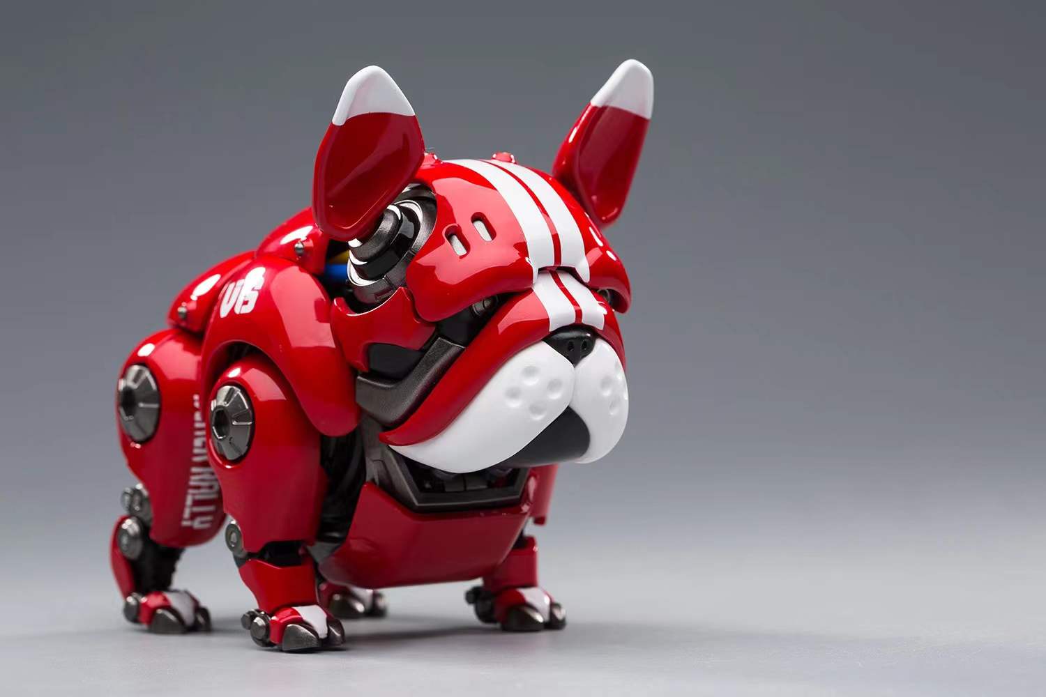 HWJ RAMBLER Mechanical Bulldog Red Green Robot Dog Action Figure