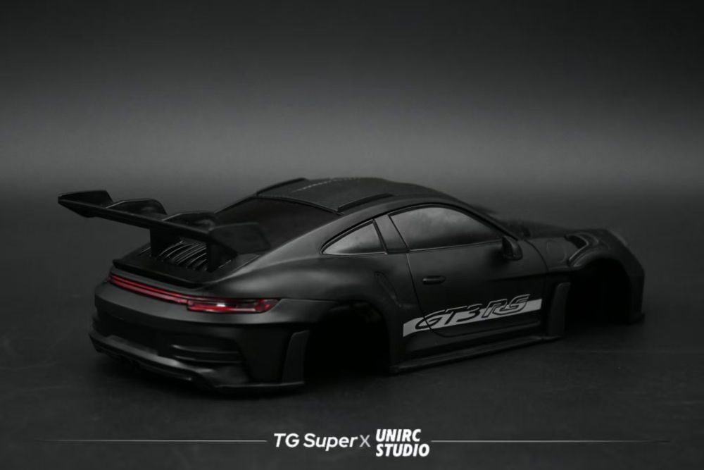 1/24 Scale Sports Car Body – Racing Edition – 109mm Wheelbase (Black)