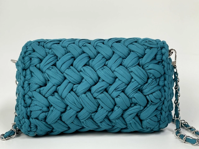 Crochet Clutch Slip Lock