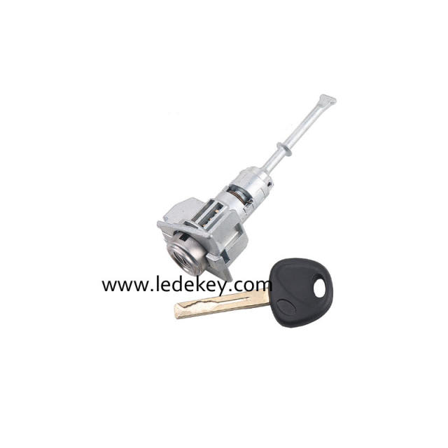 Hyundai IX35 left door lock cylinder