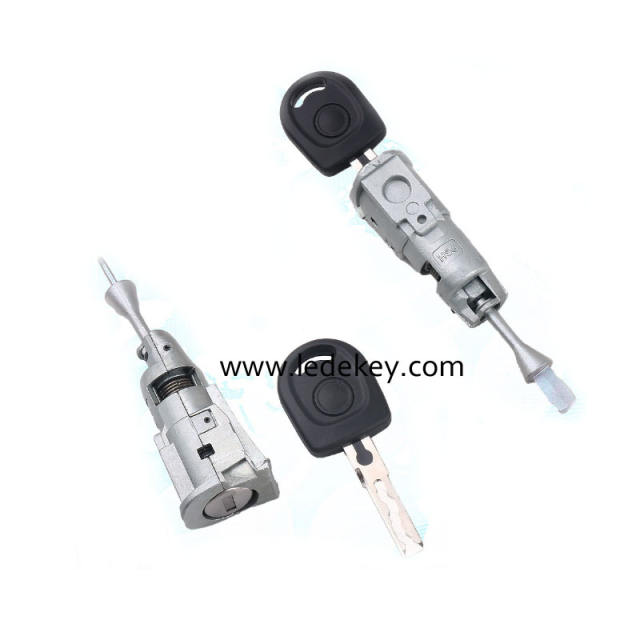 2013 Volkswagen new Sagitar left door lock cylinder