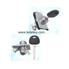 Kia Sportage  left door lock cylinder