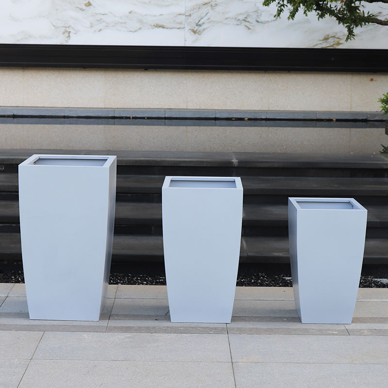 Commercial-Grade Planter Boxes for Lasting Landscape Beauty