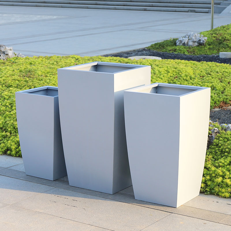 Commercial-Grade Planter Boxes for Lasting Landscape Beauty