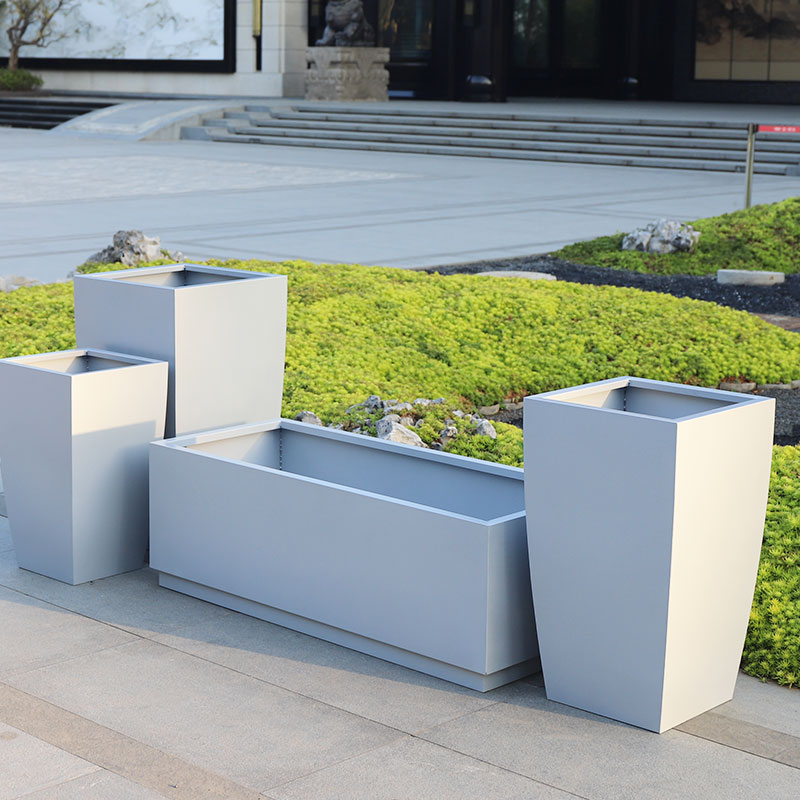 Commercial-Grade Planter Boxes for Lasting Landscape Beauty