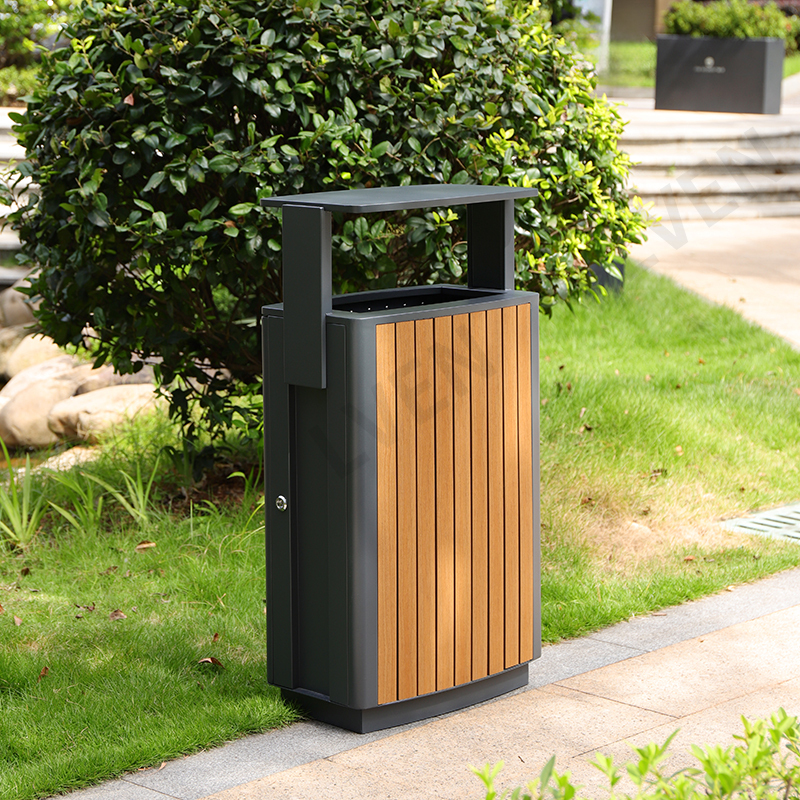 Outdoor Iron Wooden Waste Bin