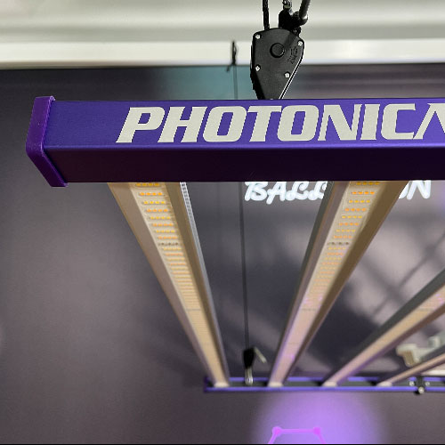PHOTONICAN Aurora 2000 植物育成ライト LED Aurora 2000 LED Grow Light 680W