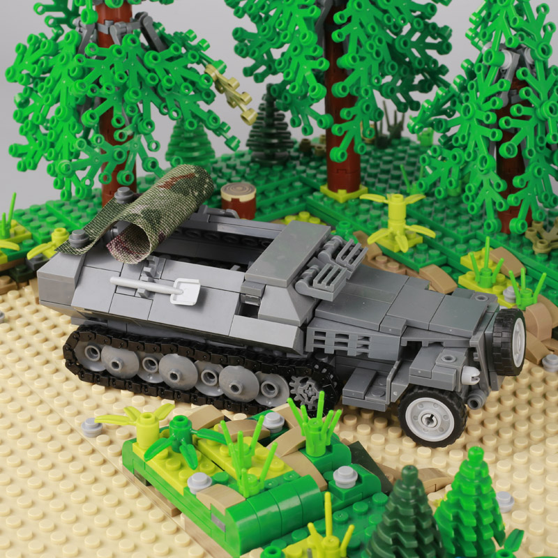 Sluban Building Block Toys WW2 Army SDKFZ251 Half-Track Cannon 460PCS  Bricks B0695 Military Construction Fit With Leading Brands