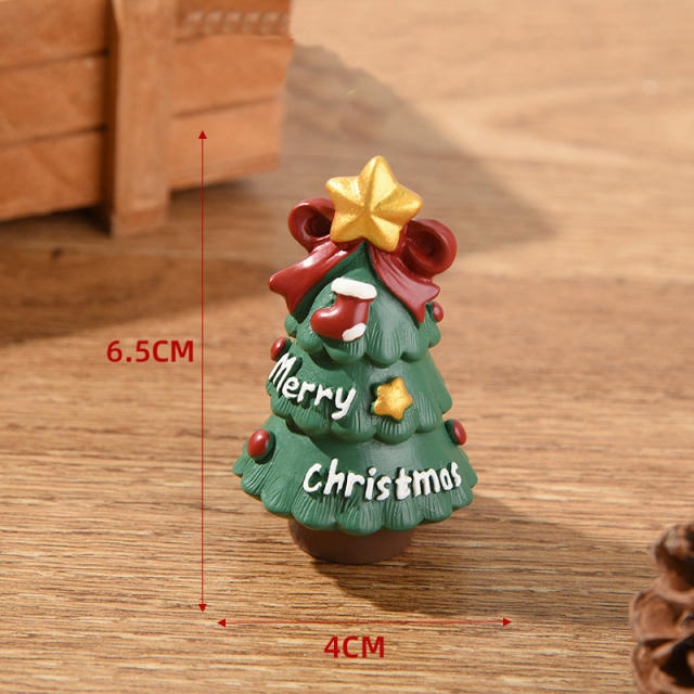 Merry Christmas Resin Toys Family Small Animal Ornaments Creative Home Decoration Mini Tree Santa Claus Figures Gifts For Kids