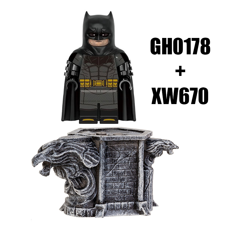 XW670 Batman Accessories Platform Minifigs Building Blocks DC Comics Marvel Series Eagle Pattern Stand Justice League Model Toys Boys