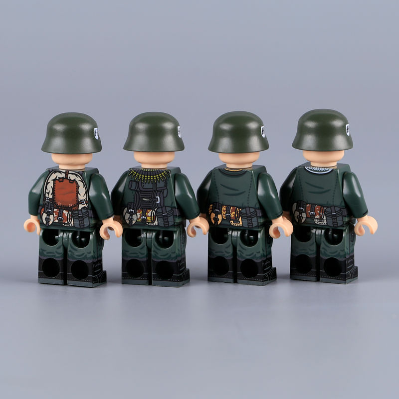 WW2 ドイツ軍　ルーマニア軍　コンパス　べザード Bezard TDB® German Motorcycle with Sidecar – Desert – The Defender Brick®