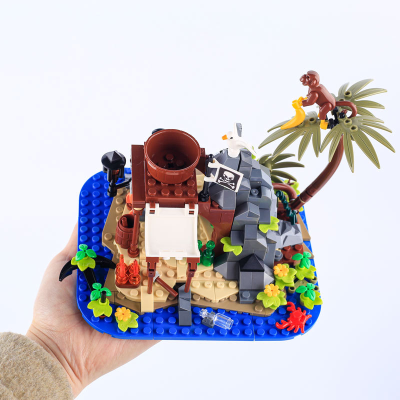 Medieval MOC Scene Building Block Gallow Pirate Ship Cage Elf Treehouse Wizard Kitchen Furniture Pool Notice Board Toy Gift