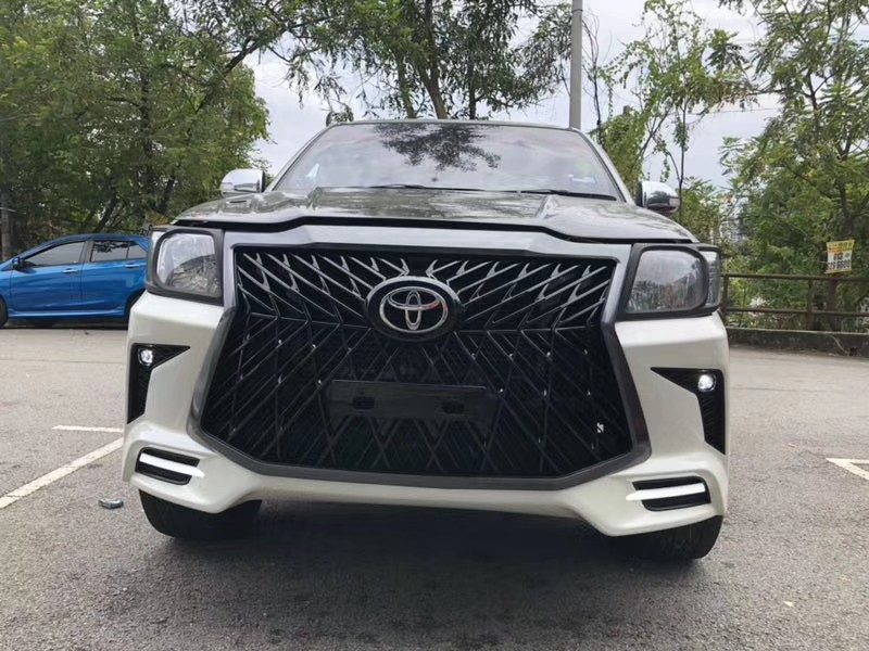 hot selling car body kit for TOYOTA 2012 VIGO upgrade LX570 facelit include front bumper assembly with grille