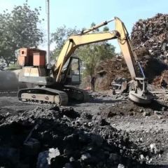 Ore handling lifting electromagnet