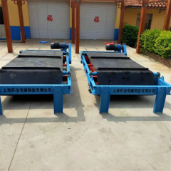 Self-unloading suspension permanent magnet iron remover