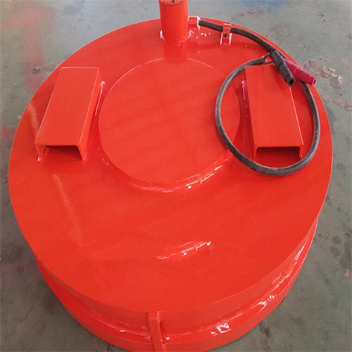 Lifting electromagnetic chuck for forklift