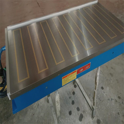 Electromagnetic chuck for milling machine