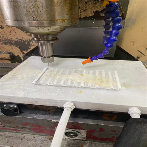 Frozen sucker for aluminum plate processing