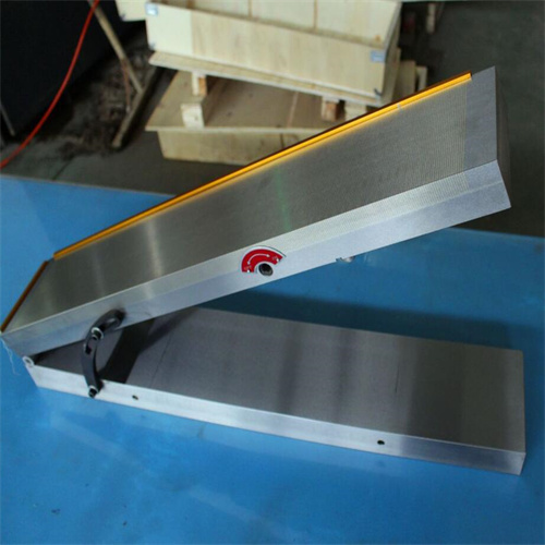 Longitudinal angle permanent magnet chuck