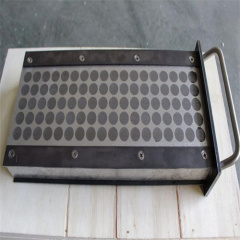 Permanent magnetic chuck for tungsten steel