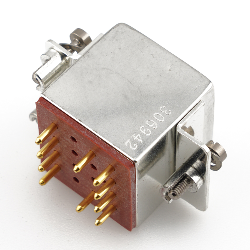 LEACH FD470-H4V-XUY KB22000178-0011 Military Relay 110VDC 5000Ω 14 Pins