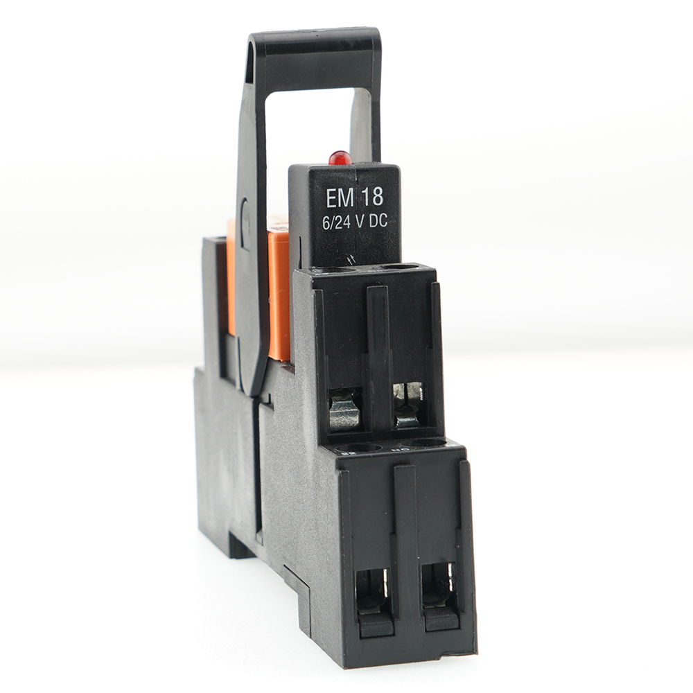 NEW GENUINE SCHRACK XT484LC4 RELAY WITH RT78725 SOCKET 24VDC