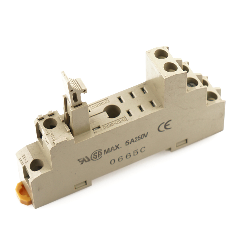 1PCS OMRON P2RF-08-E Relay Socket Base NEW