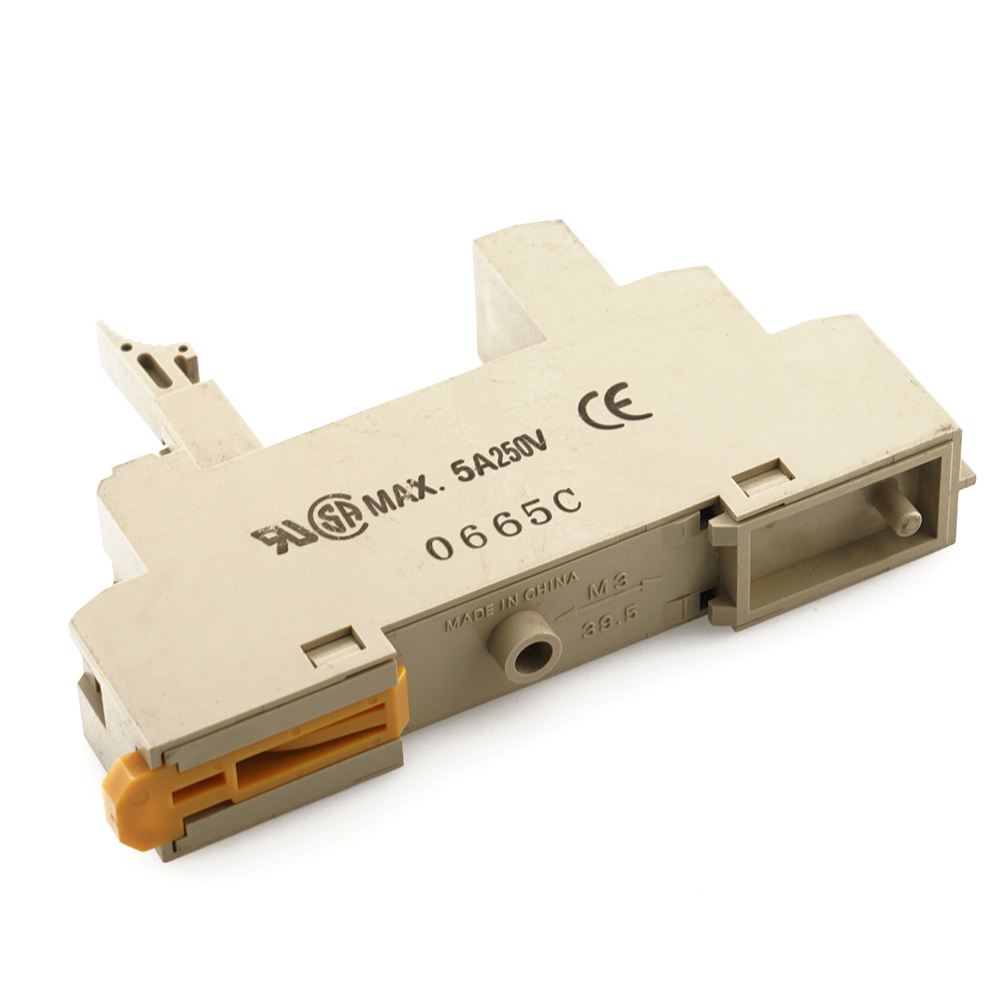 1PCS OMRON P2RF-08-E Relay Socket Base NEW
