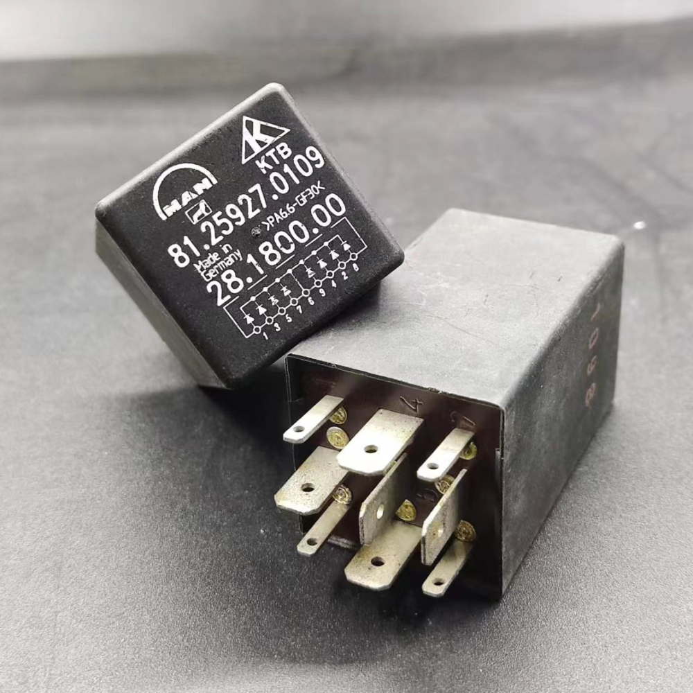 MAN 81.25927.0109 Automotive Relay Ballast Resistor Ignition System 9 Pins
