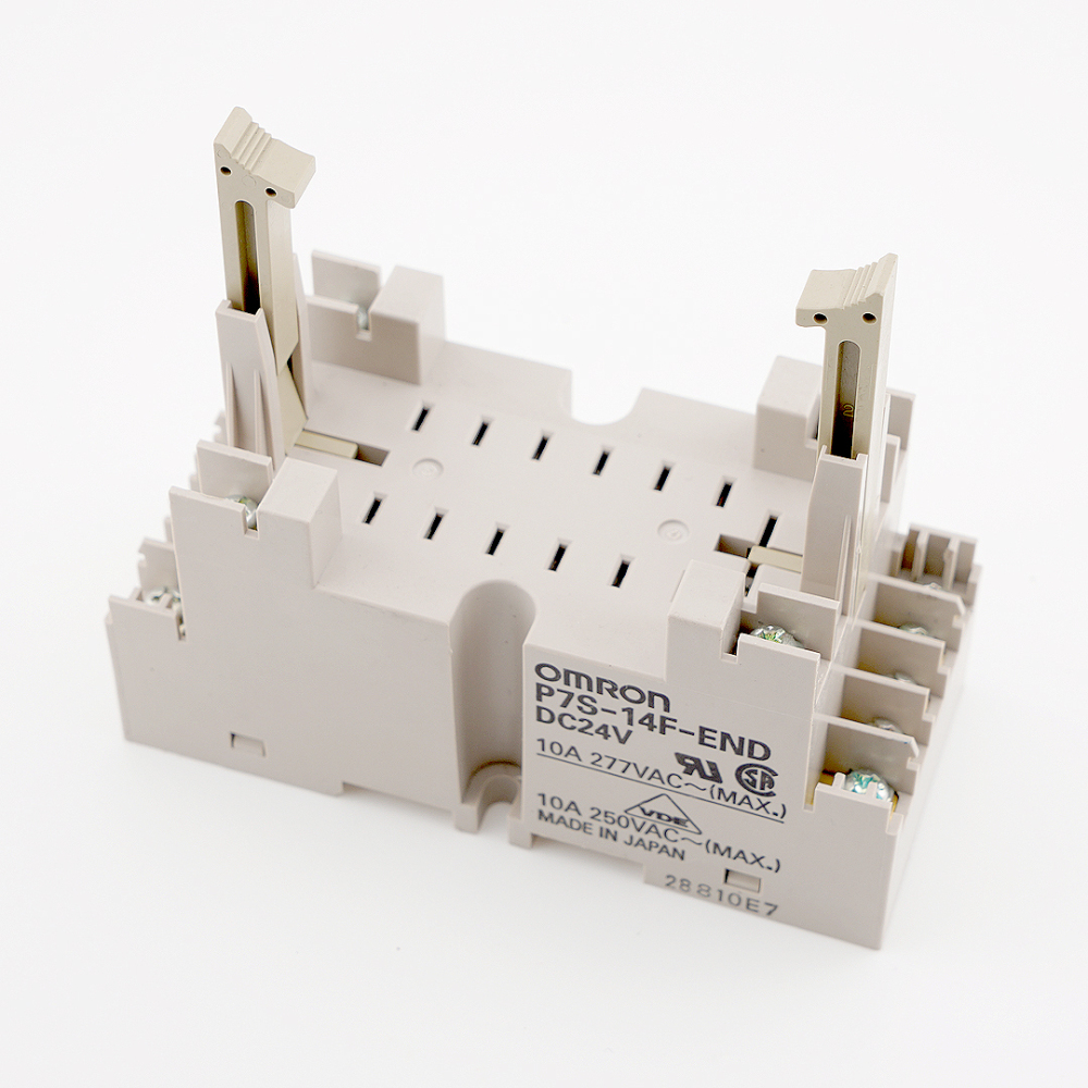 OMRON P7S-14F-END DC24V Socket 10A 277VAC