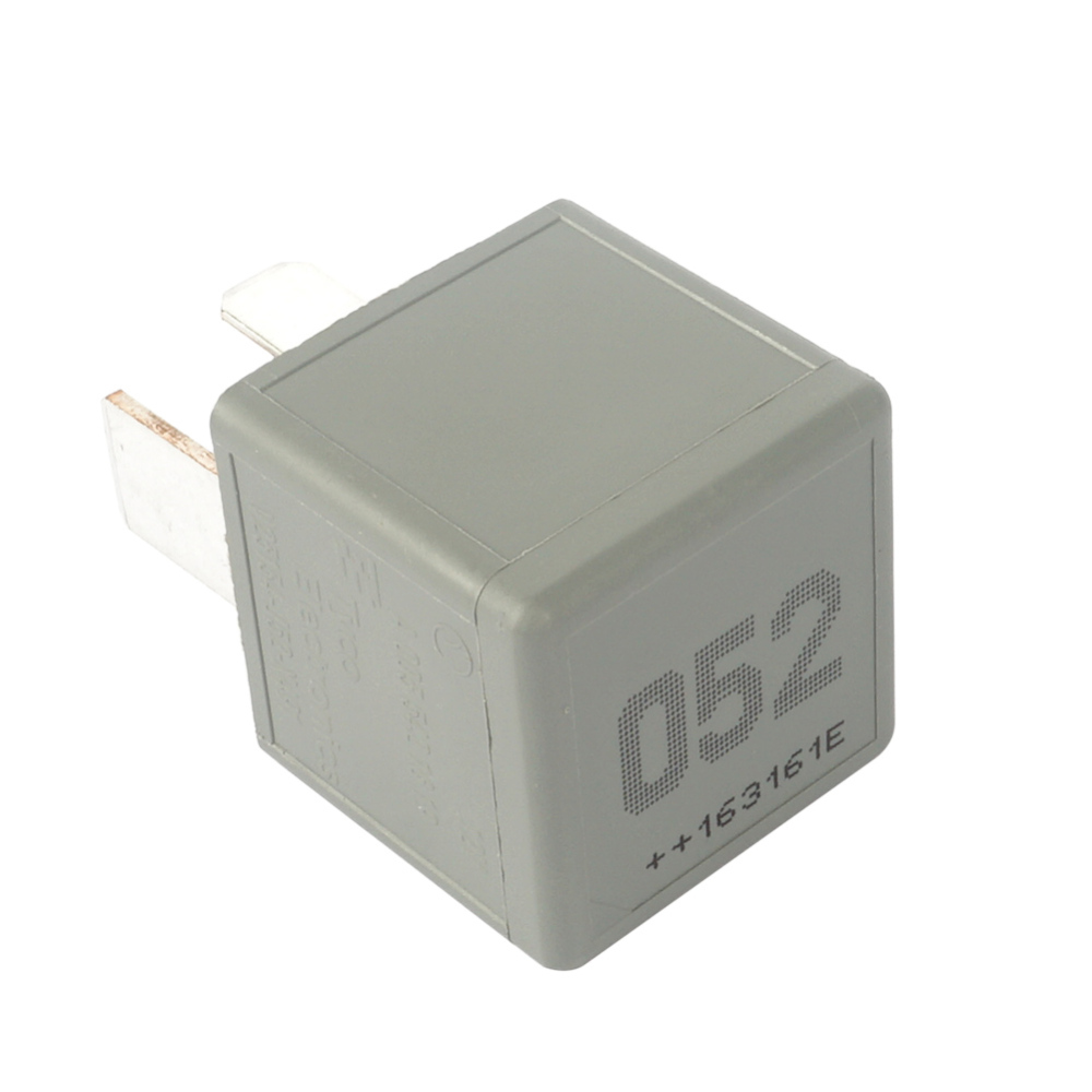 TYCO V23134-J52-X491 A0035421619 70A Automotive Relay 4Pins